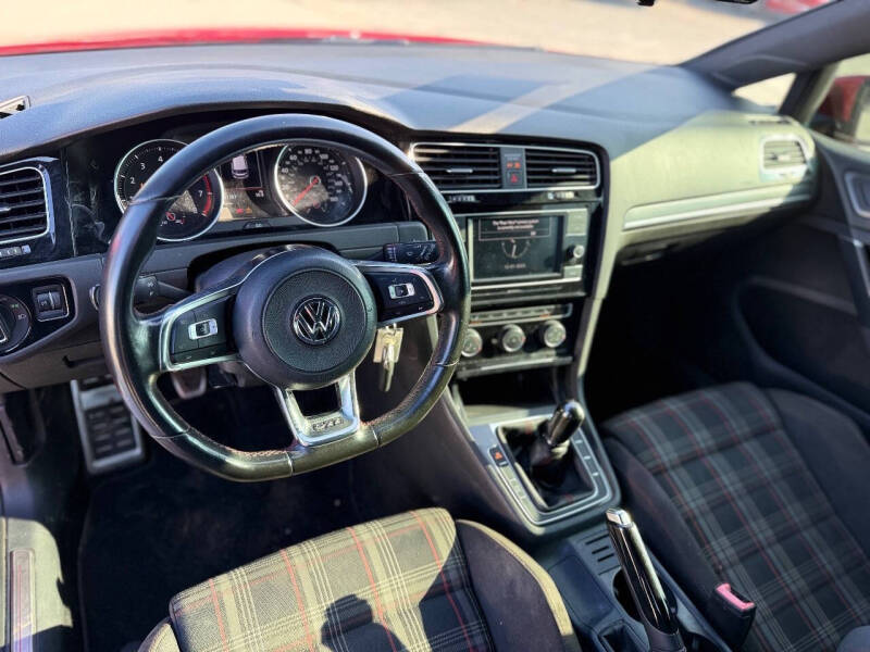 2020 Volkswagen Golf GTI S