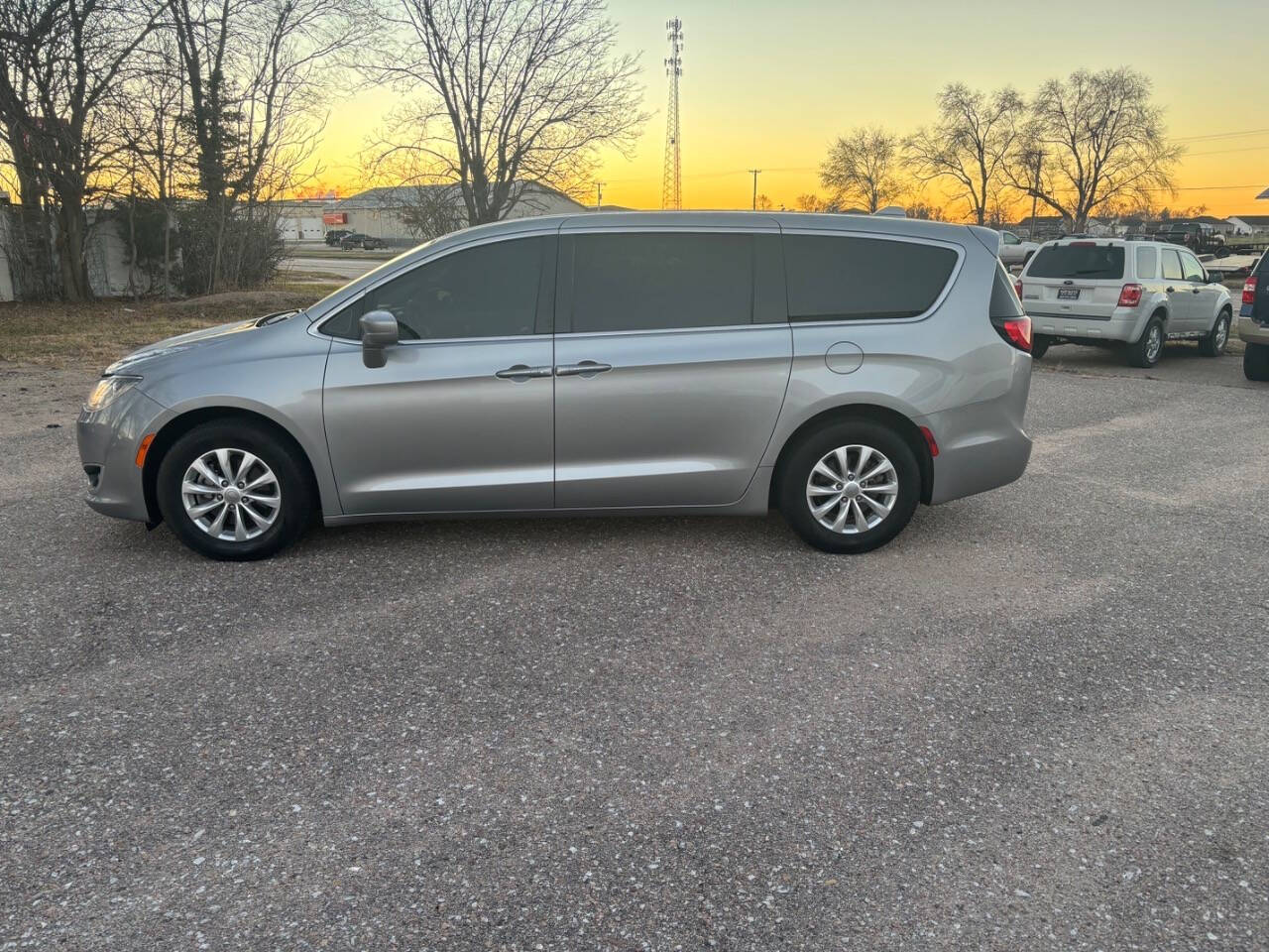 2018 Chrysler Pacifica for sale at KGP Auto, LLC. in Central City, NE