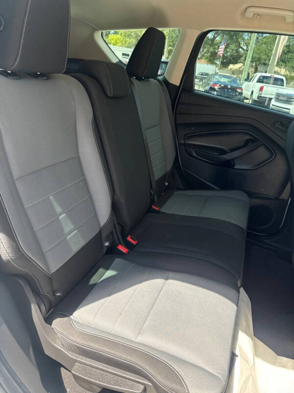 2019 Ford Escape S