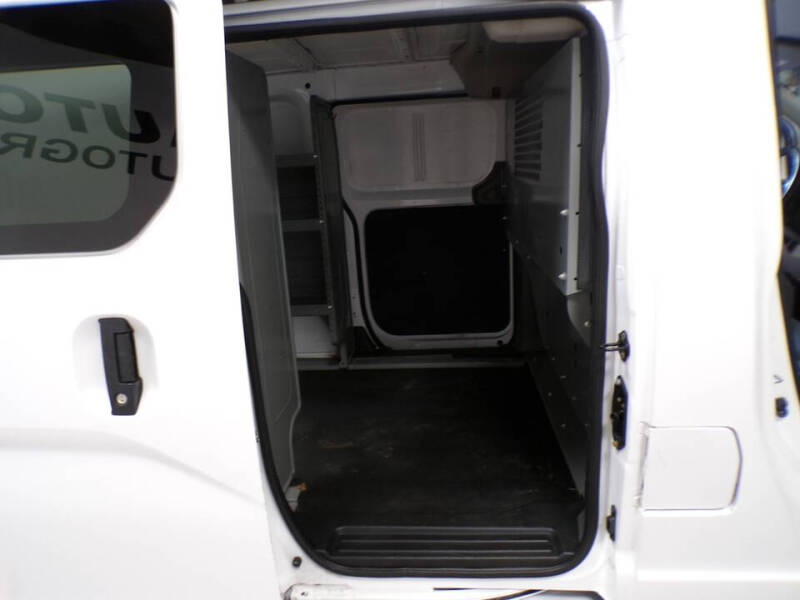 2017 Nissan NV200 SV
