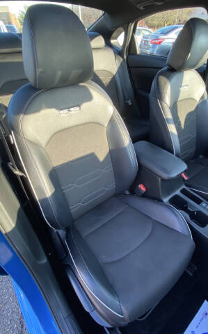 2022 Kia Forte GT Line