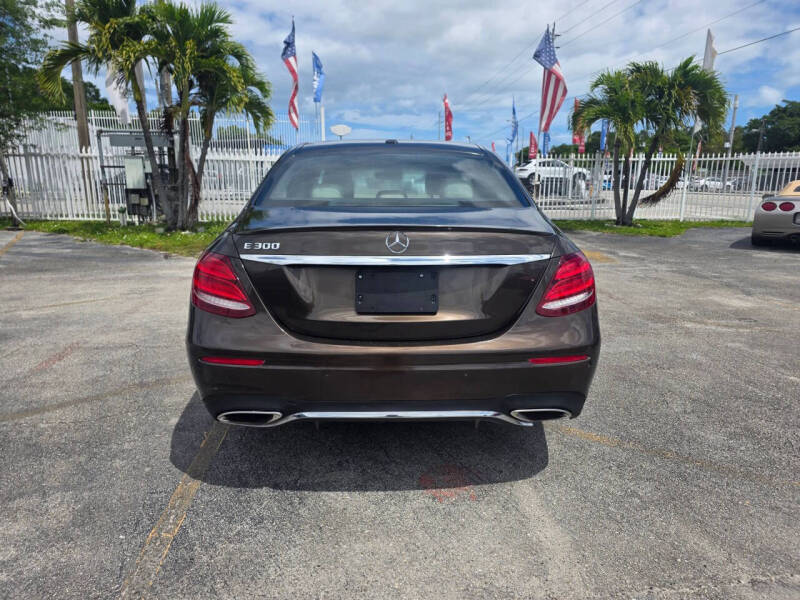 2017 Mercedes-Benz E-Class E 300