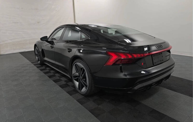 2022 Audi RS e-tron GT quattro