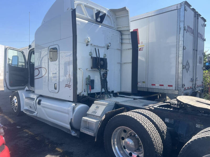 2017 Peterbilt 579