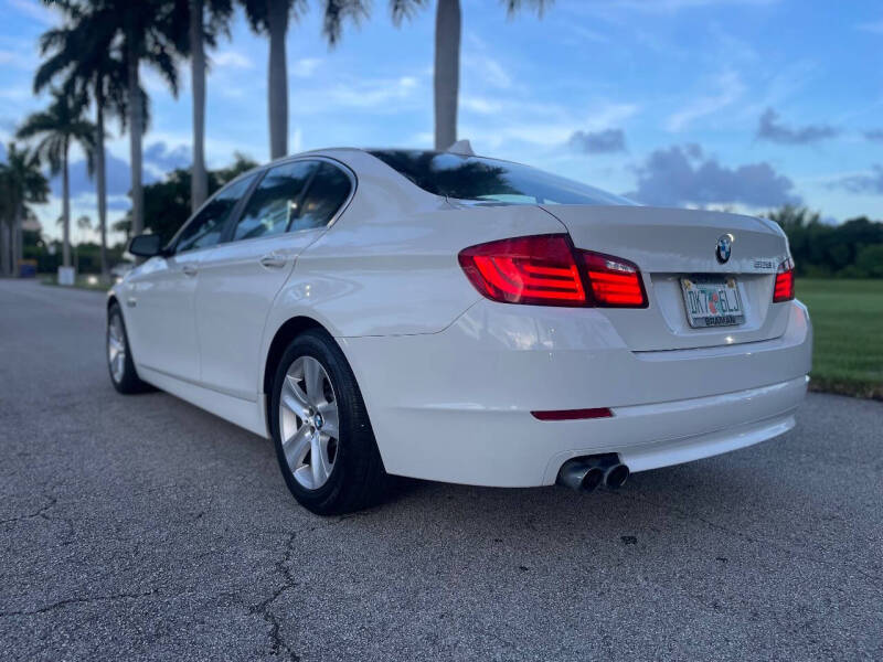 2011 BMW 5 Series 528i