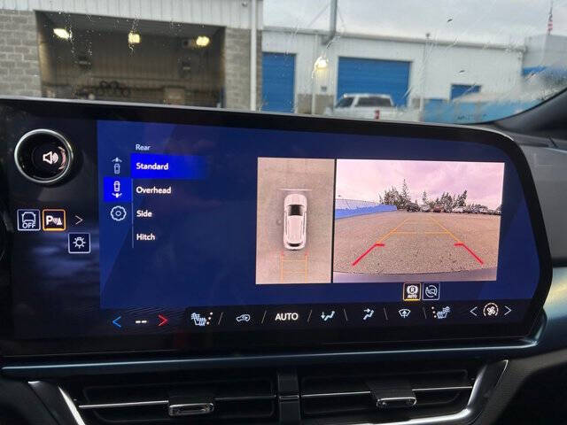 2026 Chevrolet Equinox EV LT 2