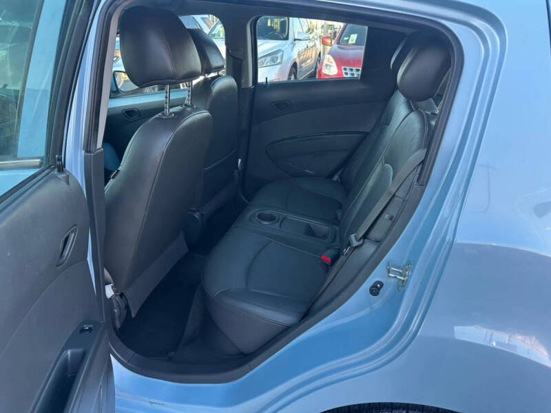 2014 Chevrolet Spark EV 2LT