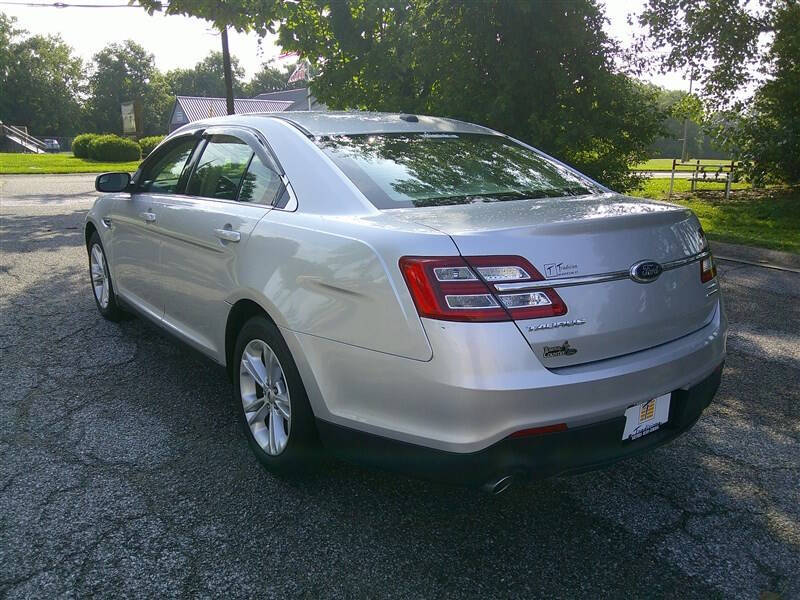 2013 Ford Taurus SEL