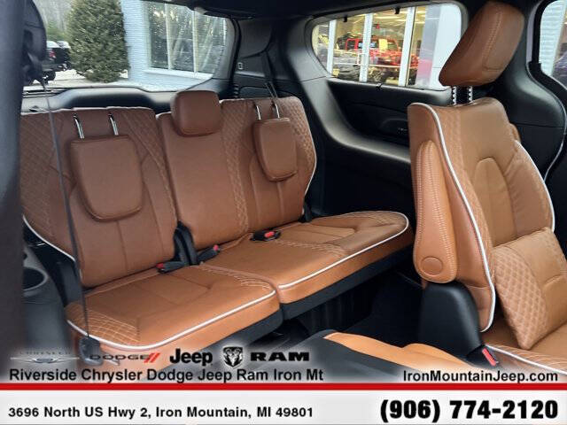2026 Chrysler Pacifica Pinnacle