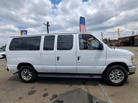 2008 Ford E-Series E-350 SD XLT