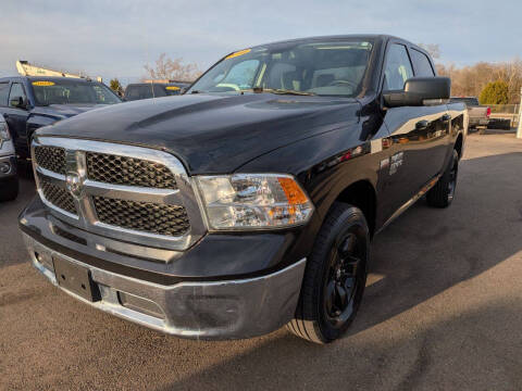 2019 RAM 1500 Classic SLT