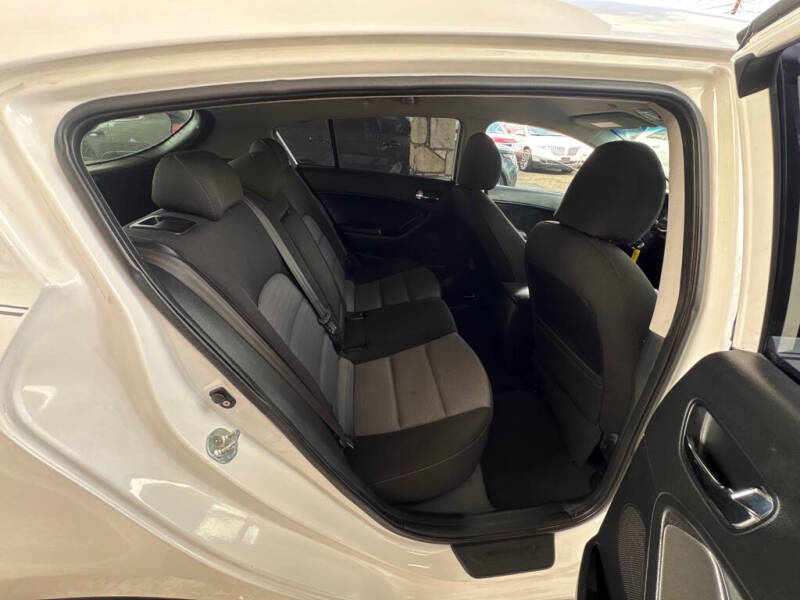 2016 Kia Forte5 LX