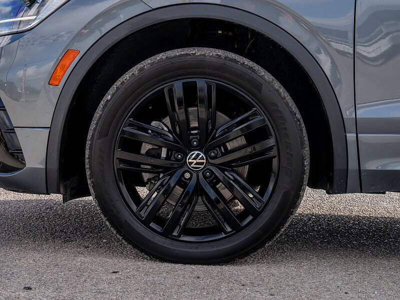 2022 Volkswagen Tiguan SE R-Line Black