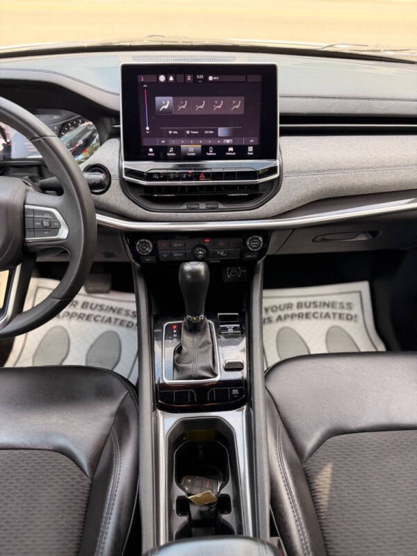 2023 Jeep Compass Latitude