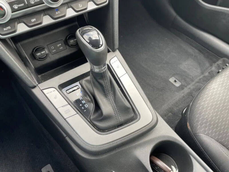 2020 Hyundai Elantra