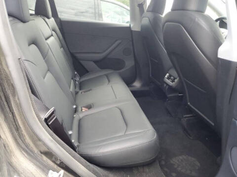 2025 Tesla Model Y Long Range