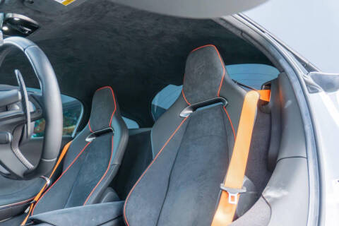 2023 McLaren Artura