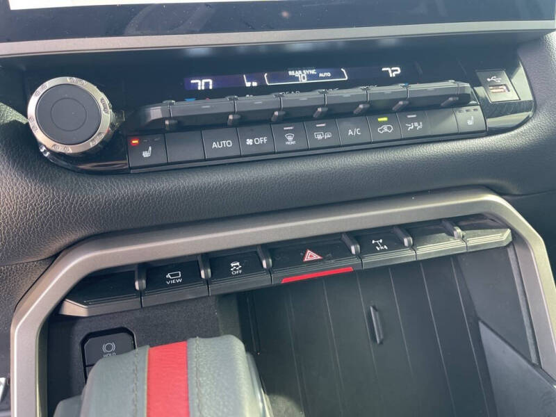 2025 Toyota Sequoia SR5