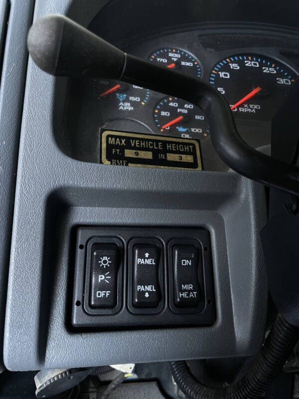 2004 International WorkStar 7400