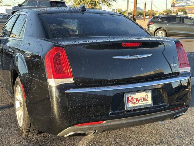 2016 Chrysler 300 Limited Anniversary