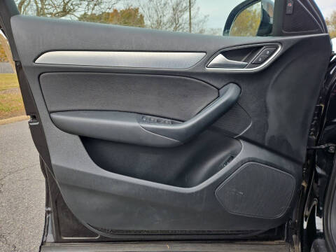 2017 Audi Q3 2.0T Premium Plus