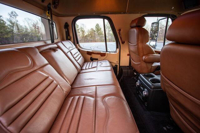 2015 Freightliner M2 106