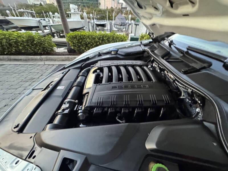 2013 Porsche Cayenne Tiptronic