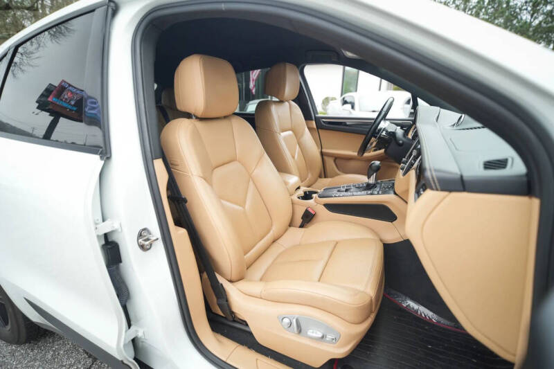 2018 Porsche Macan
