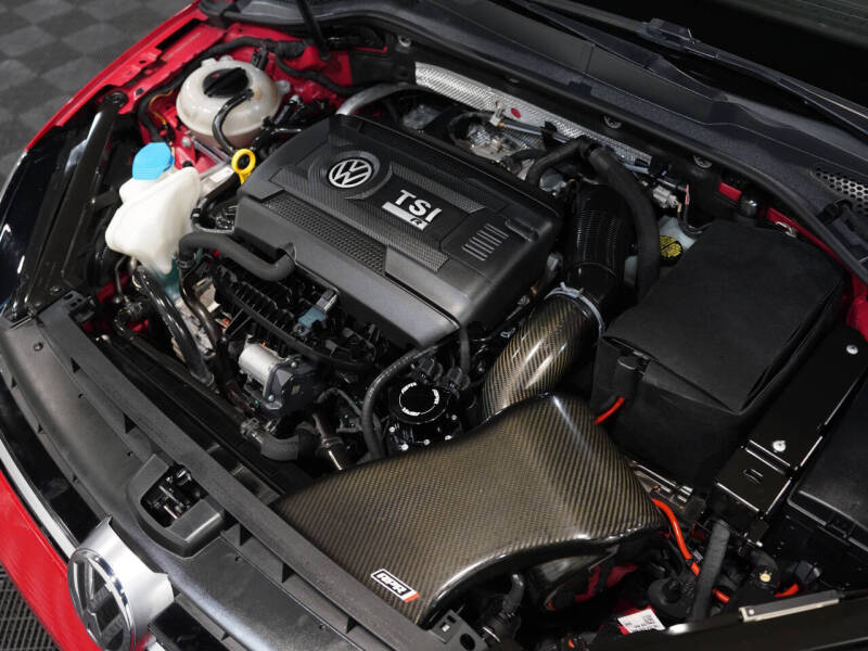 2016 Volkswagen Golf R 4Motion