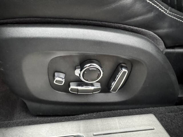 2017 Jaguar XJL Portfolio