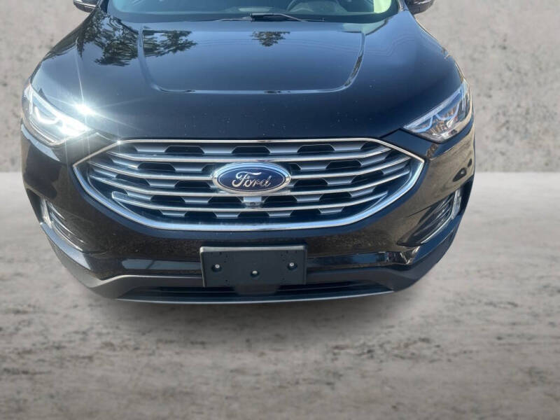 2020 Ford Edge Titanium