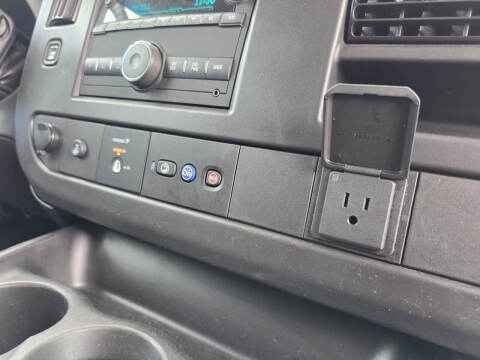 2024 Chevrolet Express 2500