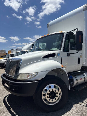 2019 International DuraStar 4300