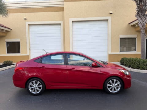 2012 Hyundai Accent GLS