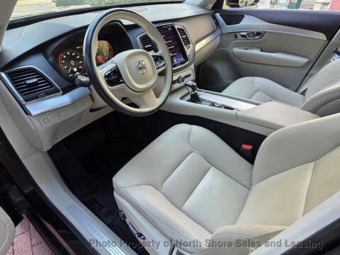 2018 Volvo XC90 T6 Momentum