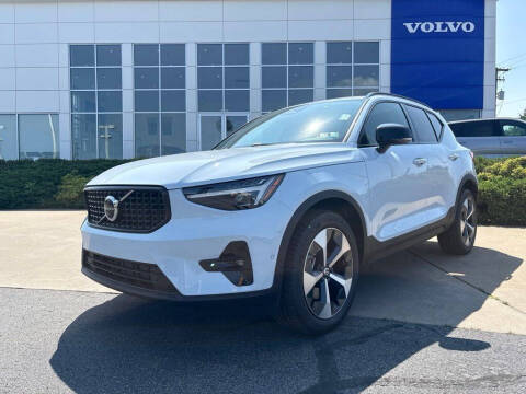 2026 Volvo XC40 B5 Plus