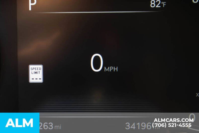 2025 Genesis GV70 2.5T Standard