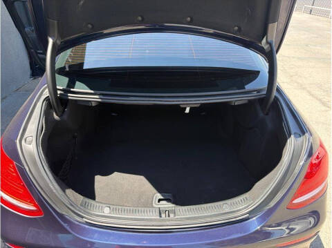 2018 Mercedes-Benz E-Class E 300