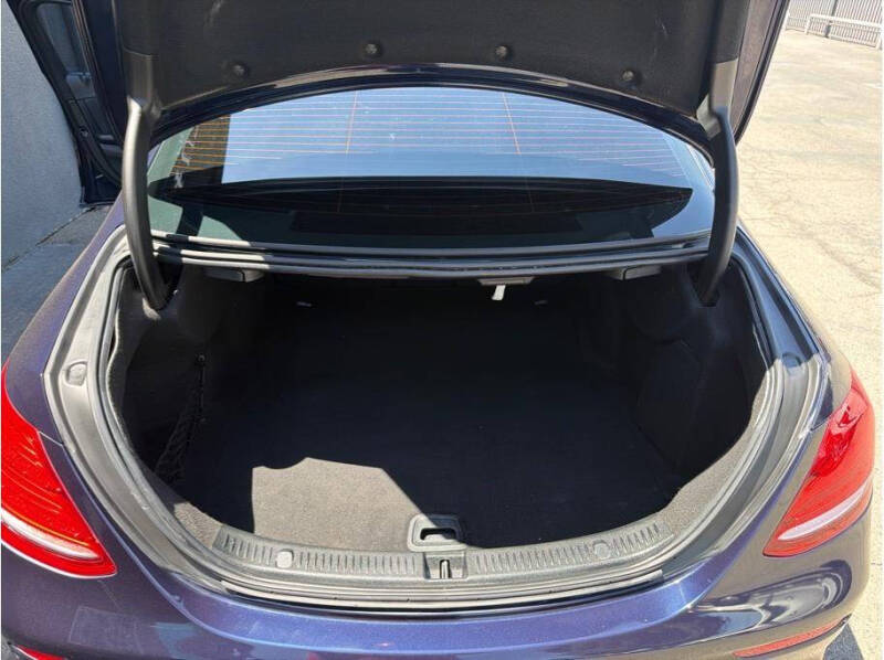 2018 Mercedes-Benz E-Class E 300