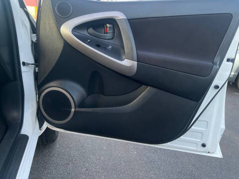 2007 Toyota RAV4 Sport