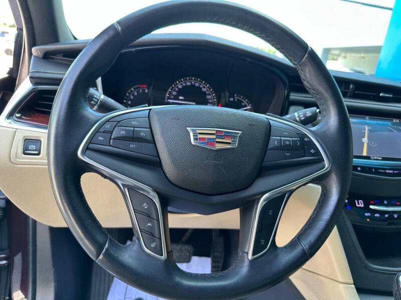 2017 Cadillac XT5 Premium Luxury