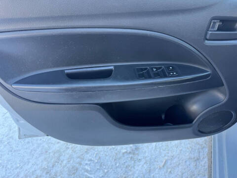 2021 Mitsubishi Mirage ES