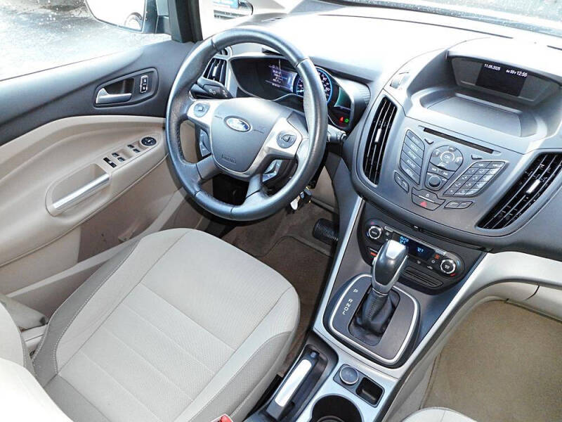 2013 Ford C-MAX Hybrid SE