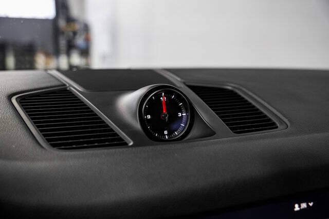 2022 Porsche Cayenne S