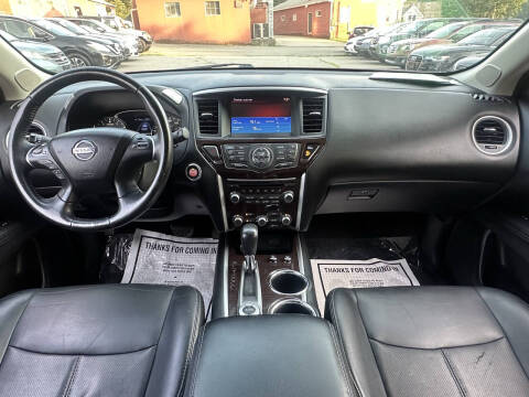 2013 Nissan Pathfinder Platinum