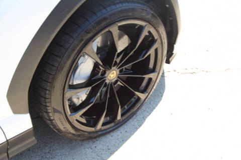 2019 Lamborghini Urus