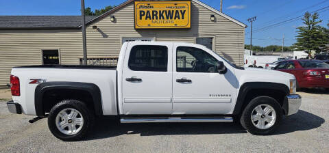 2012 Chevrolet Silverado 1500 for sale at Parkway Motors in Springfield IL