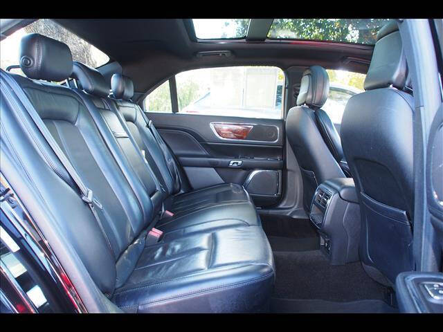 2019 Lincoln Continental Select