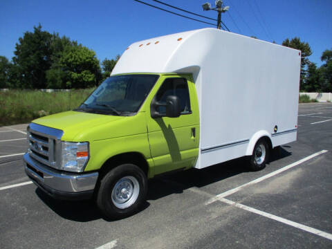 2013 Ford E-Series E-350 SD