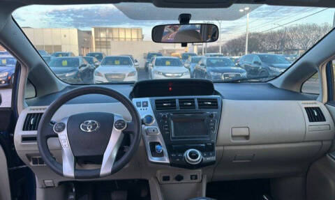 2012 Toyota Prius v Two